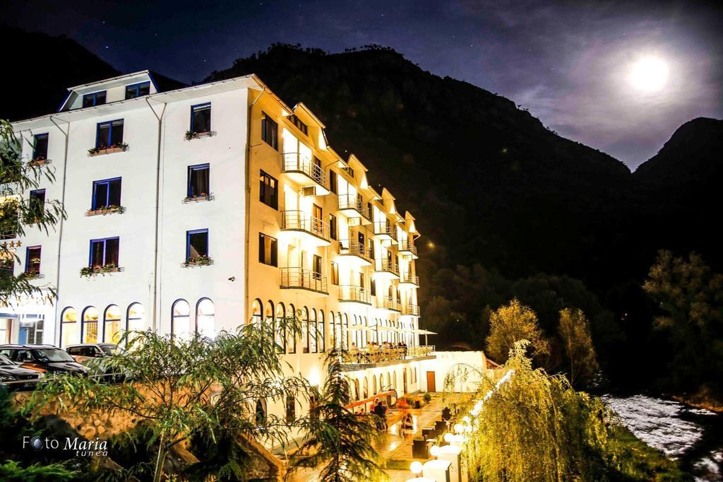 Hotel Golden Spirit Băile Herculane Eksteriør billede