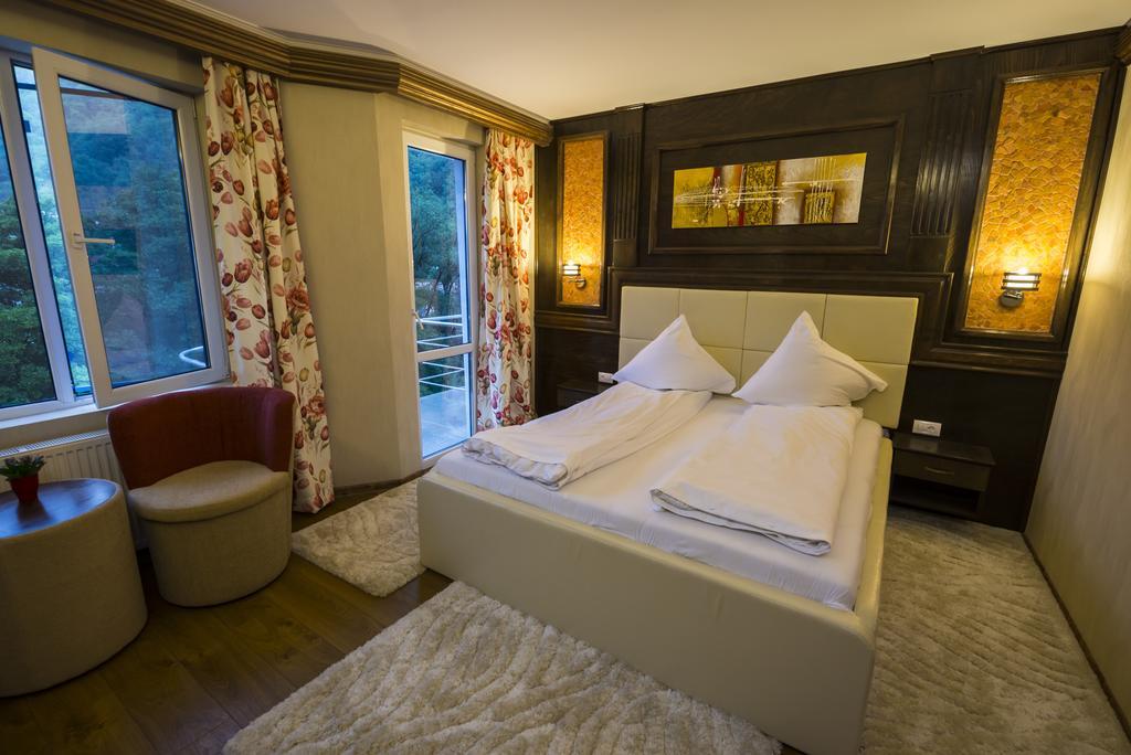 Hotel Golden Spirit Băile Herculane Værelse billede